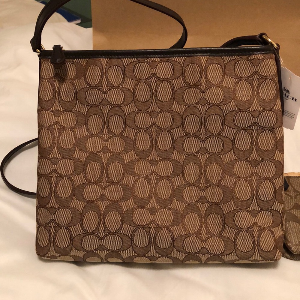 Coach Signature Canvas Crossbody Purse Khaki - Picture 3 of 8